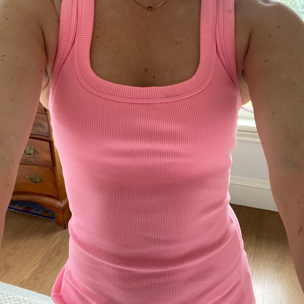Ribbed athletic tank top